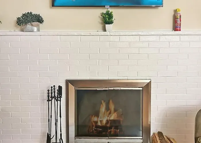 Сasa de vacaciones Dt With 2 Fireplaces By Navy Base *