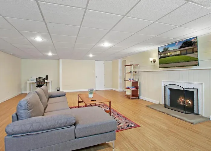 Dt With 2 Fireplaces By Navy Base Libertyville