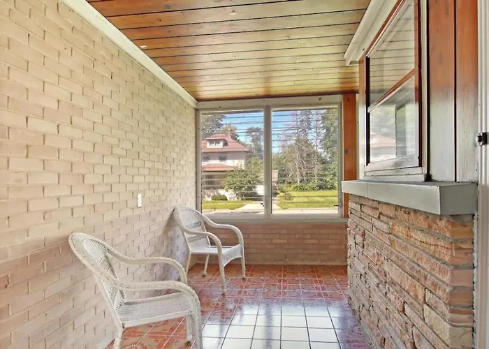 Dt With 2 Fireplaces By Navy Base Libertyville