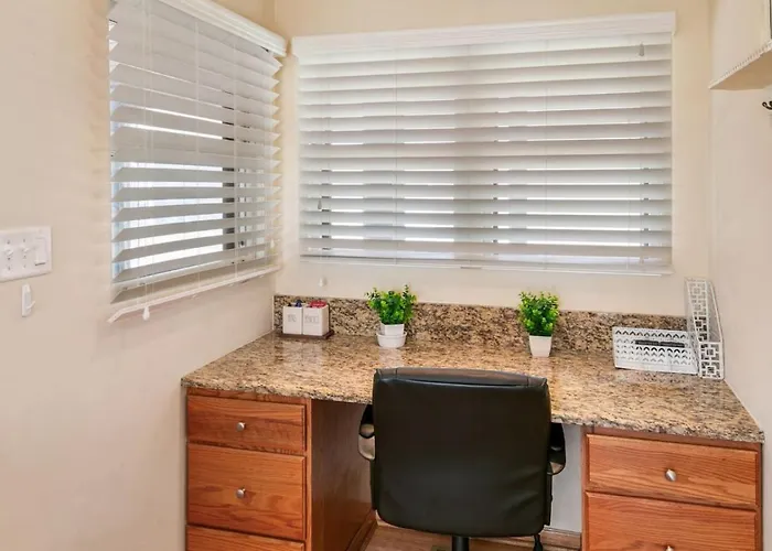 Dt With 2 Fireplaces By Navy Base
