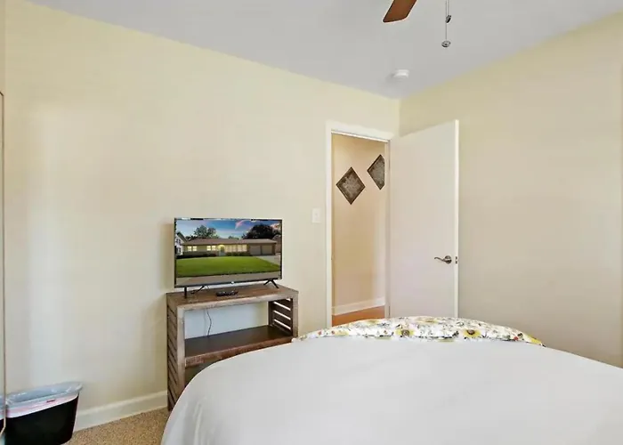 Dt With 2 Fireplaces By Navy Base Сasa de vacaciones *