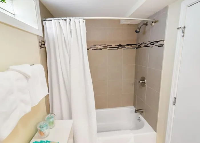 Сasa de vacaciones Dt With 2 Fireplaces By Navy Base